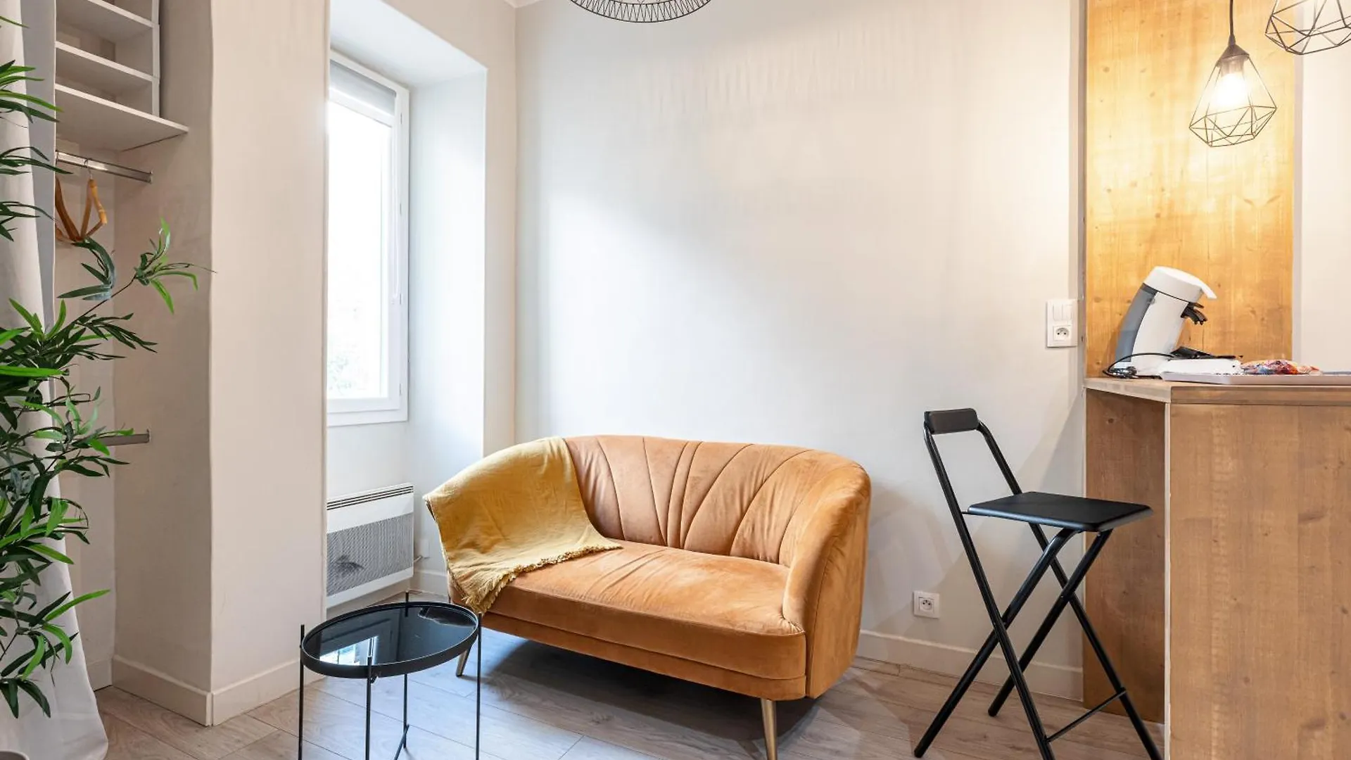 Apartment Le Petit Jean- Central Pres Gare Et Tram - Supermarches - Wifi - Nice